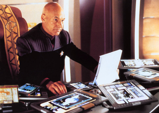 Illustration for article titled 10 Things We Want From a New Star Trek TV Show